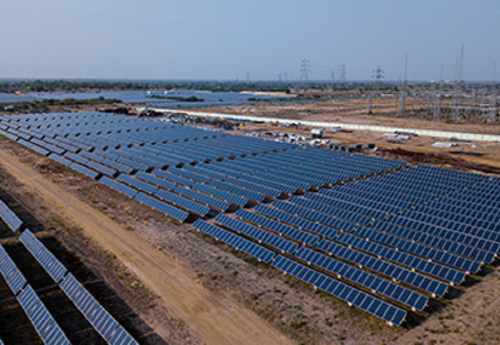 Adani Green Energy Secures $400 Million Financing for 750-MW Solar Projects