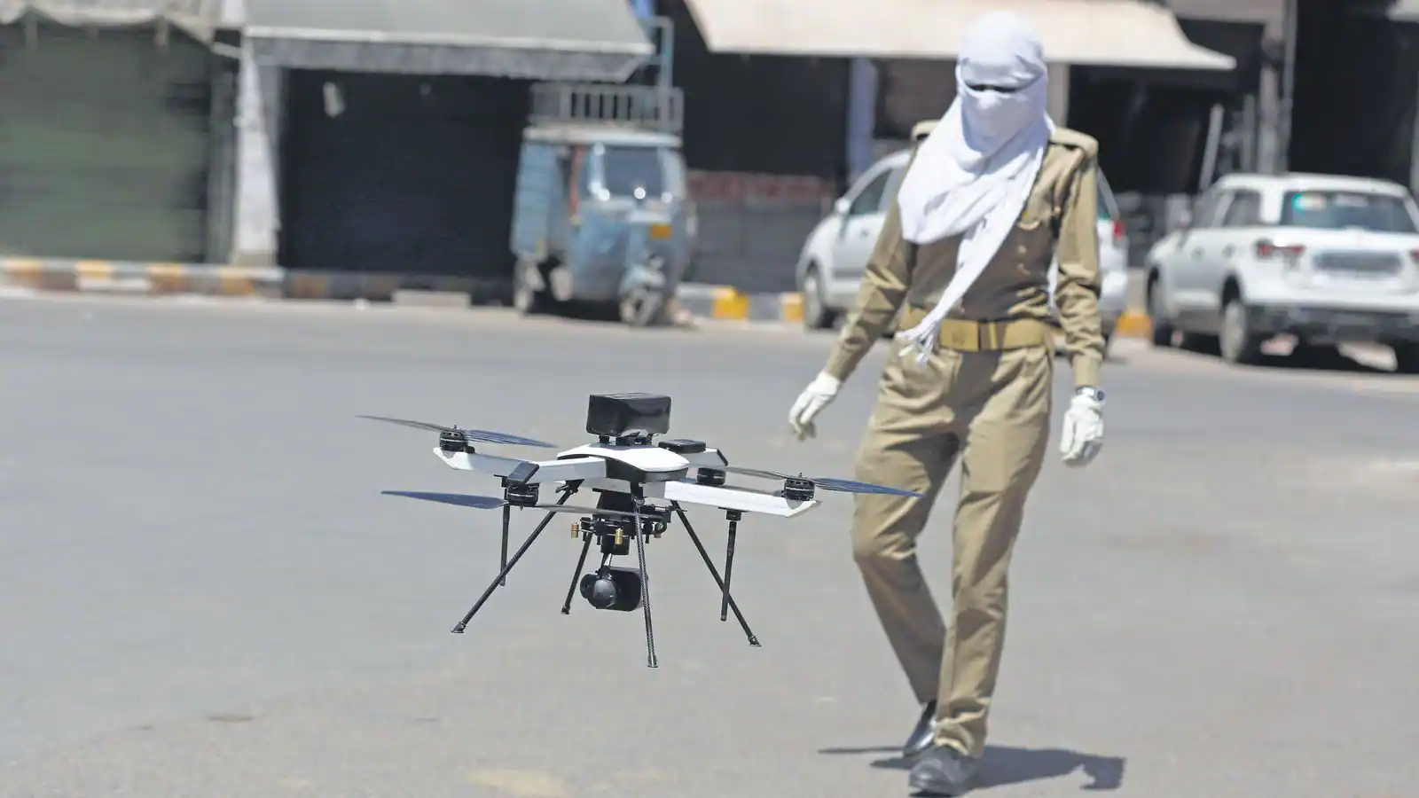 Select Sagar Unmanned Aerial Vehicles on COVID19 Surveillance Duty with Mumbai Police Sagar Unmanned Aerial Vehicles on COVID19 Surveillance Duty with Mumbai Police