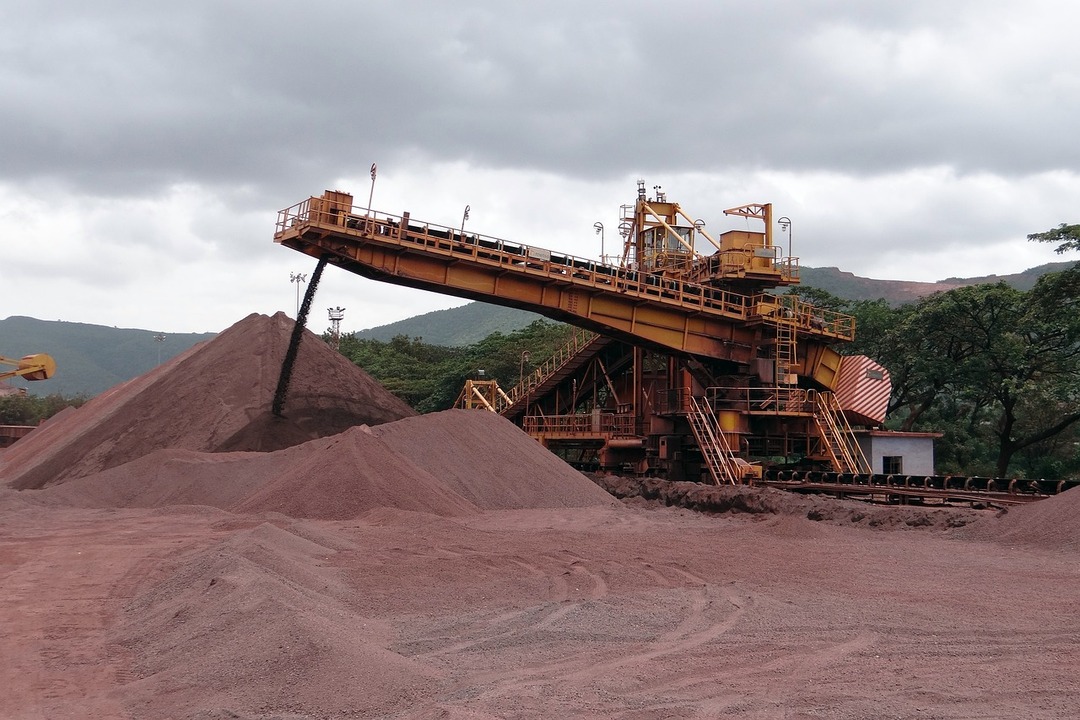 sandur-manganese-and-iron-ore
