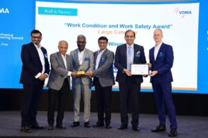 Wika_team_receiving_The-Award