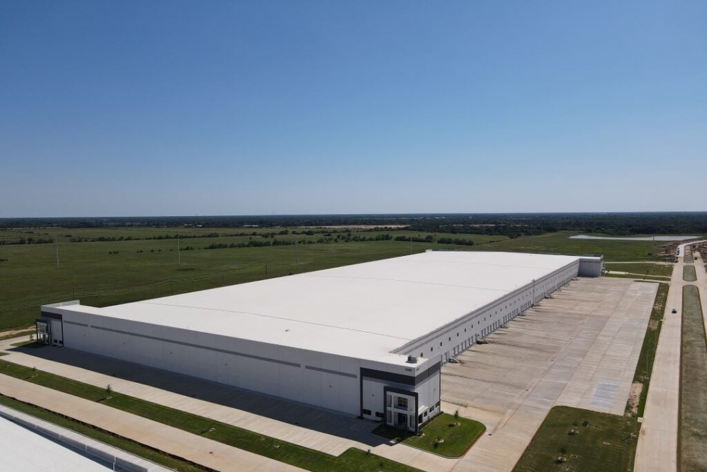Waaree Solar Americas Lands $176 Million Deal for 586 MW Module Supply