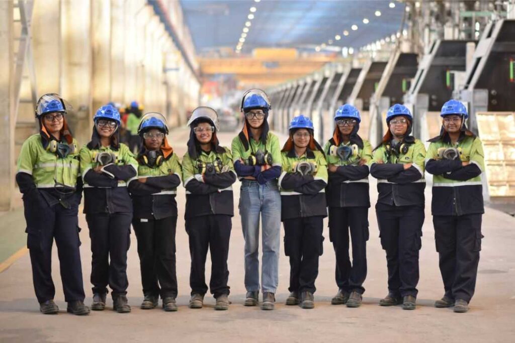Vedanta Aluminium Deploys First Cohort of Women Crane Pilots at BALCO ...
